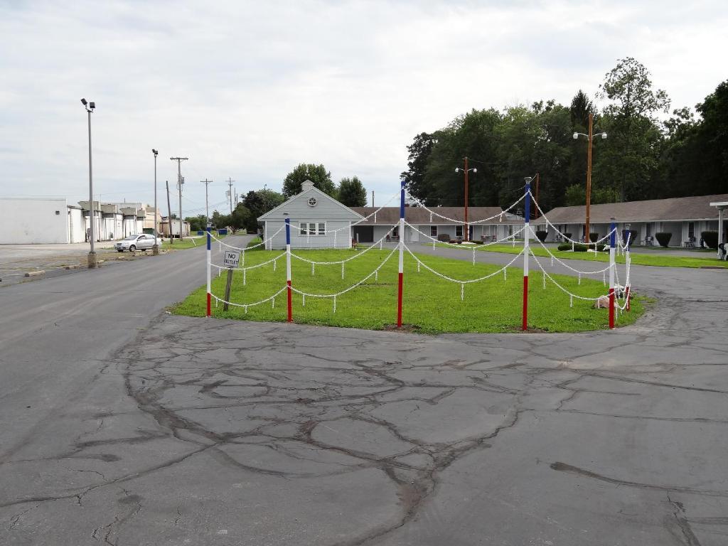 Great Lakes Motel Fremont Exterior photo