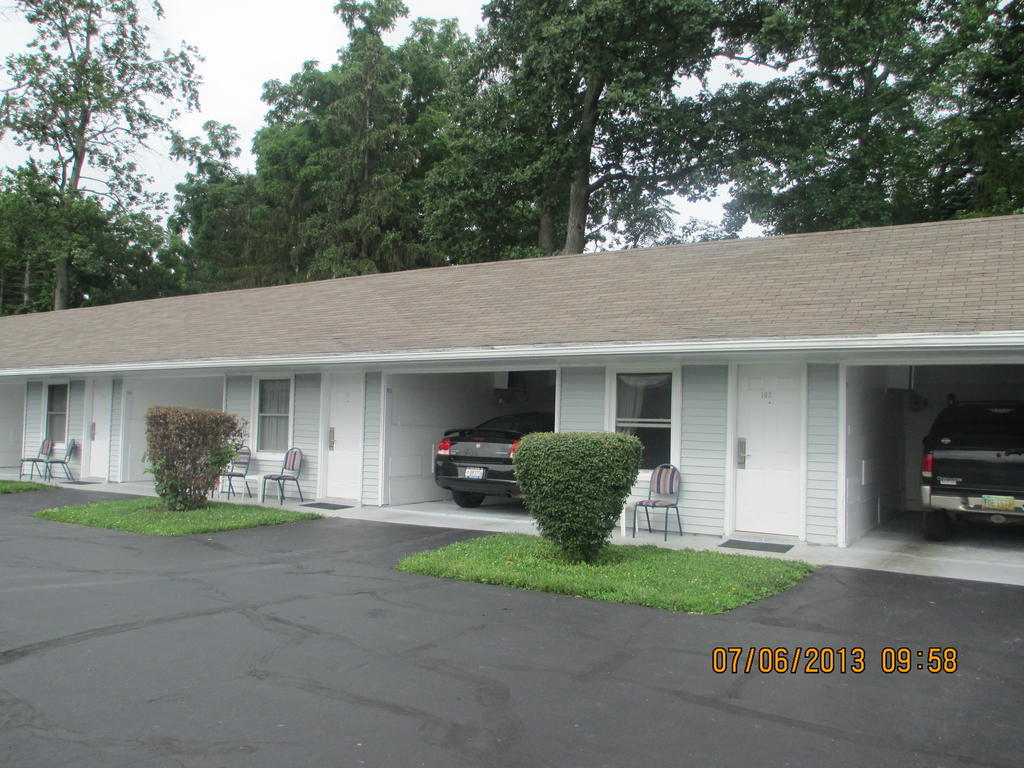 Great Lakes Motel Fremont Exterior photo